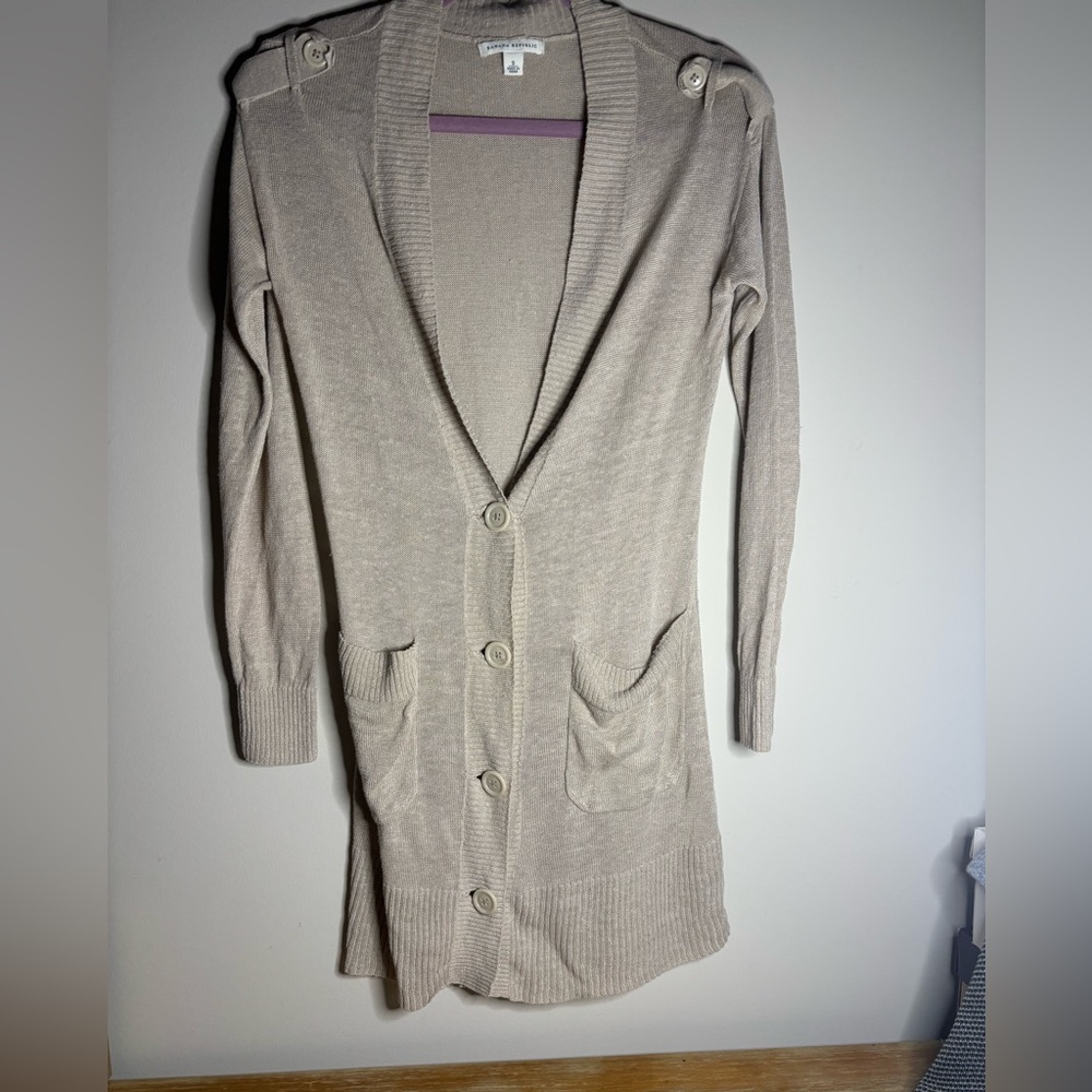 Banana Republic 100% Lines long button up cardigan with pockets SZ S
